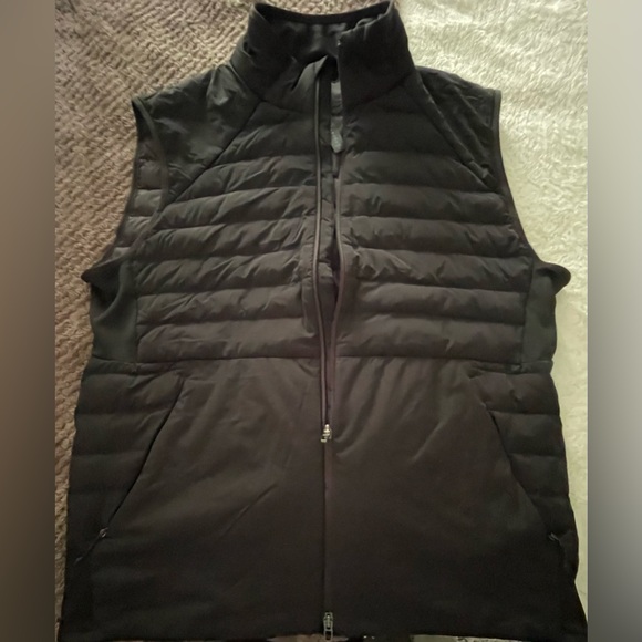Men’s XL Lululemon Vest BNWT - Picture 1 of 14